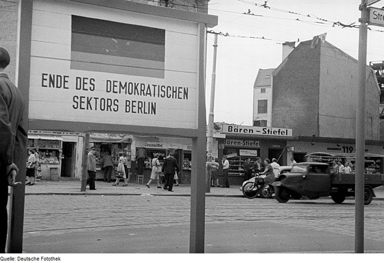 Ende_des_Demokratischen Sektors - 560 Ende_des_Demokratischen Sektors - 560